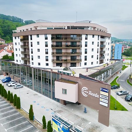 City Center Accommodation 111 Resita Esterno foto